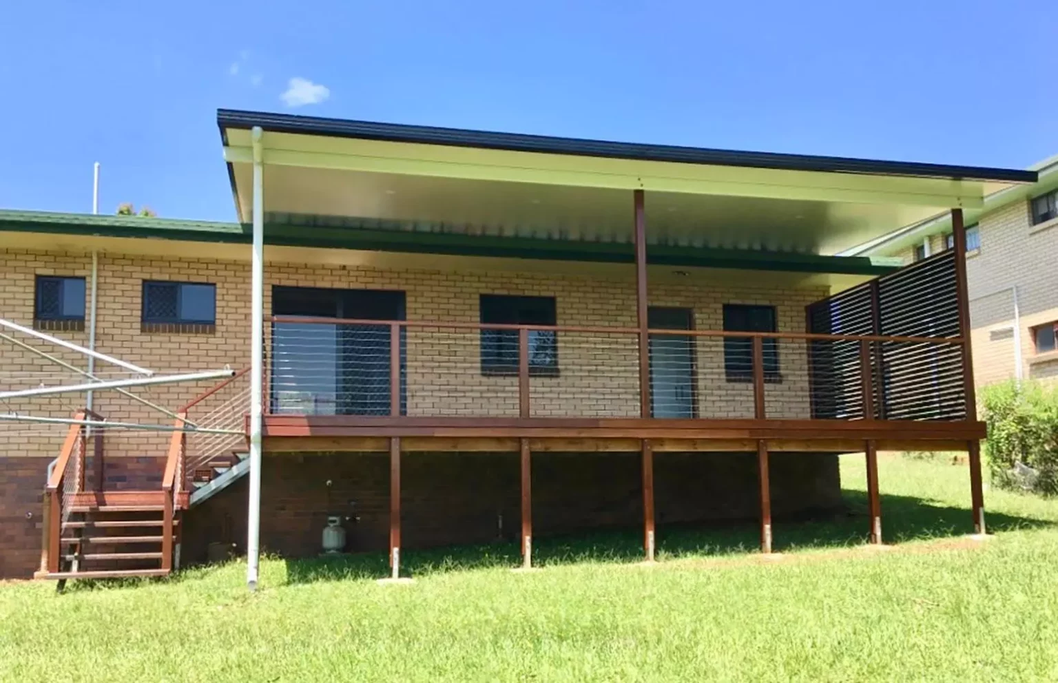 sunshine coast deck and patio roof and stairs